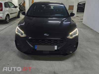 Ford Focus ST LINE