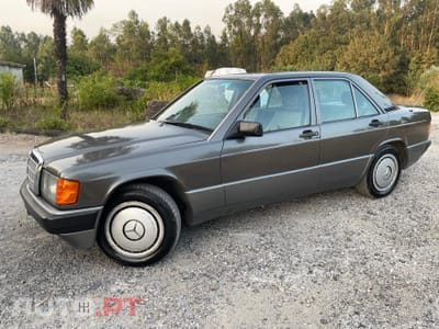 Mercedes-Benz 190 190D