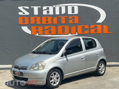 Toyota Yaris 1.0 Base C/Radio