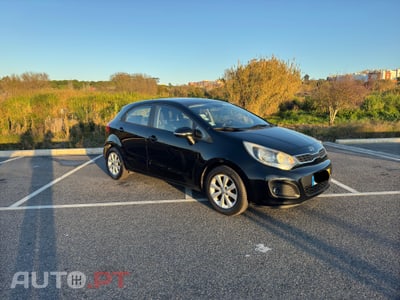 Kia Rio CCVT LX