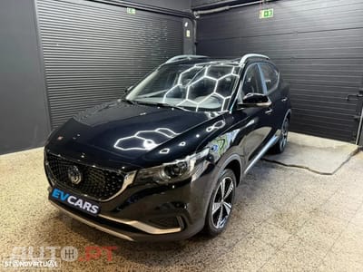 MG ZS EV 44.5 kWh Luxury