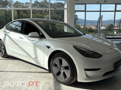 Tesla Model 3 Standard Range Plus RWD