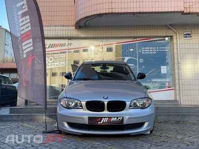 BMW 116 D Line Sport - (Nacional)