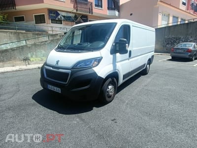 Peugeot Boxer 2.2 BlueHDi 333 L3H2 Premium