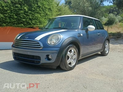 MINI Cooper Cooper D