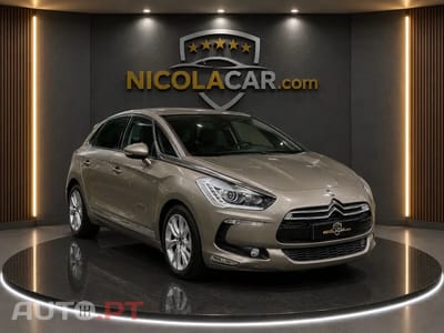 Citroen DS5 2.0 HDi Hy4 So Chic CMP6 102g