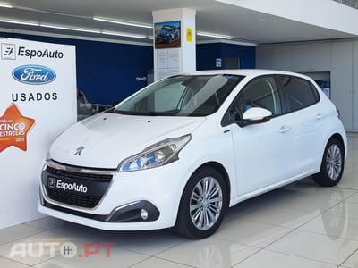 Peugeot 208 1.2 PureTech Signature