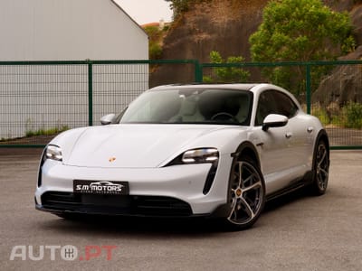 Porsche Taycan 4
