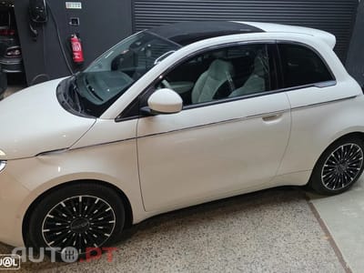 Fiat 500e La Prima