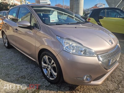 Peugeot 208 1.2 VTi Allure