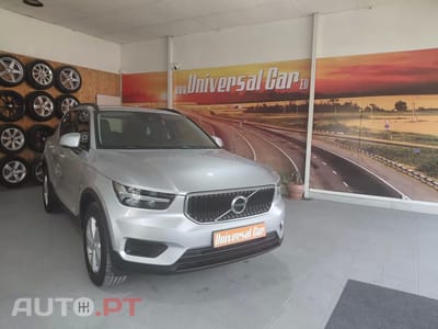 Volvo XC40 1.5 T3 Momentum Tech Edition