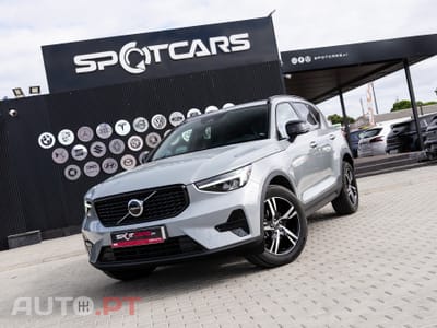Volvo XC40 1.5 T2 Plus Dark Auto