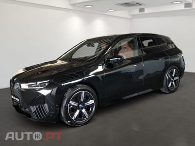 BMW iX xDrive 40 Pack Desportivo
