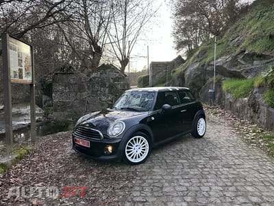 MINI Cooper Cooper D