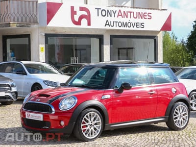 MINI Cooper John Cooper Works