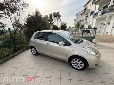Toyota Yaris C/ GPL. -  1.3 VVT-i High Pack +Navi & GPL
