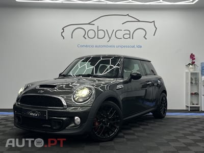 MINI Cooper John Cooper Works