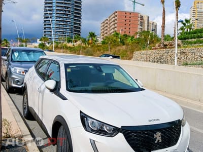 Peugeot 2008 1.2 PureTech Style