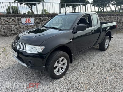 Mitsubishi L200 2.5 DI-D Club Intense 4WD