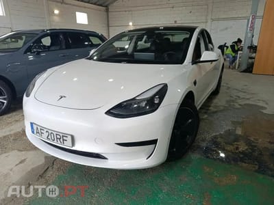 Tesla Model 3 Standard Range Plus RWD