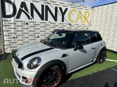 MINI Cooper Cooper D