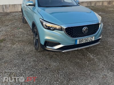 MG ZS Luxury