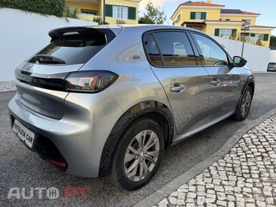 Peugeot E-208 50 kWh Allure