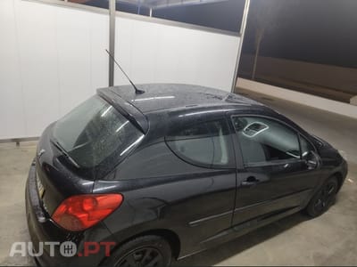 Peugeot 207 1.4 hdi