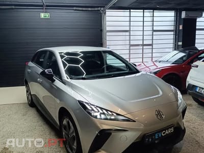 MG MG4 4 Luxury 64 kWh