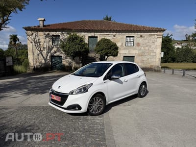 Peugeot 208 1.6 e-HDi Active