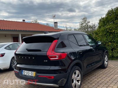 Volvo XC40 Momentum  Geartronic