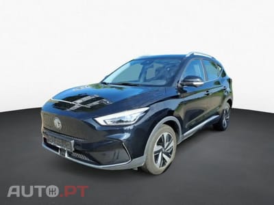 MG ZS Standard Luxury