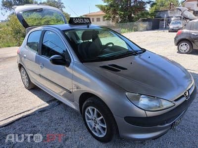 Peugeot 206 1.1