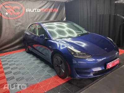 Tesla Model 3 Tração Traseira