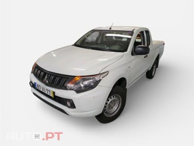 Mitsubishi L200 2.4 DI-D CD Invite 4WD