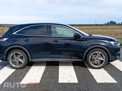DS DS7 Crossback 300 cv 4x4  Eat8 E-Tense Hybrid RIVOLI