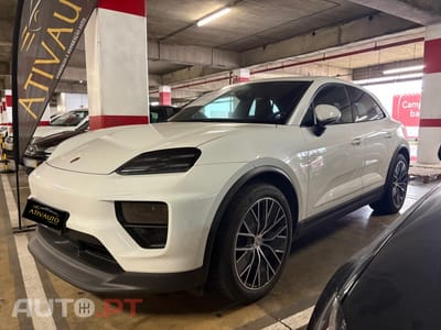 Porsche Macan Standard