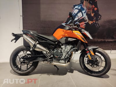 KTM Duke 790