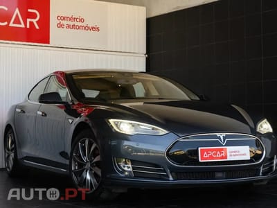 Tesla Model S Dual Motor AWD