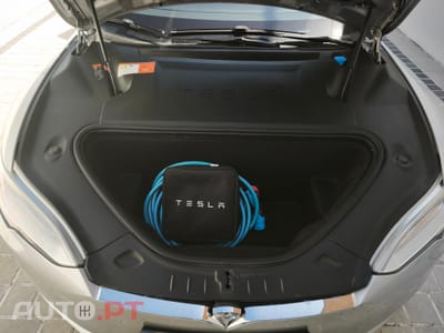 Tesla Model S 75D Dual Motor