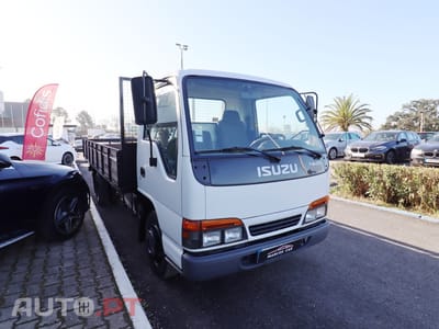 Isuzu Série N NKR 55 LL 5D