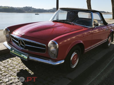 Mercedes-Benz 230 SL