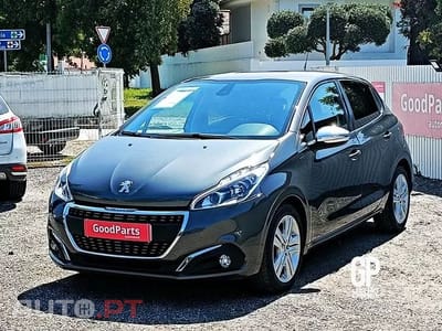 Peugeot 208 1.2 PureTech Signature