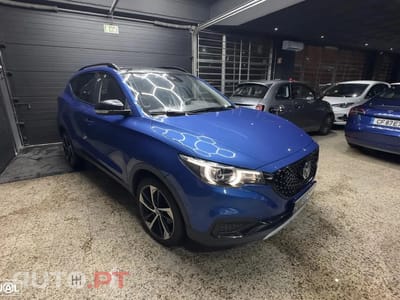 MG ZS Luxury