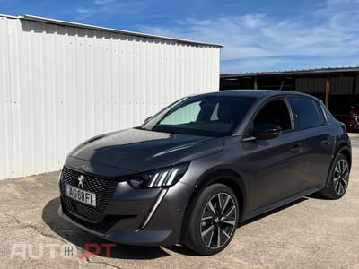 Peugeot 208 Puretech 1.2 GT