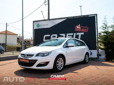 Opel Astra Outro