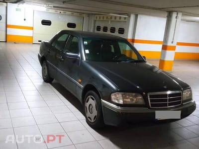 Mercedes-Benz C 180 Elegance