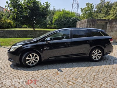Toyota Avensis 2.0 D-4D Exclusive +Pele+GPS