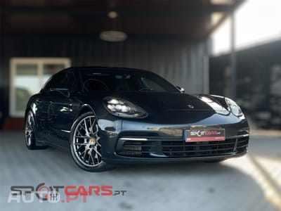 Porsche Panamera 4 E-Hybrid