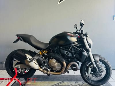 Ducati Monster 821